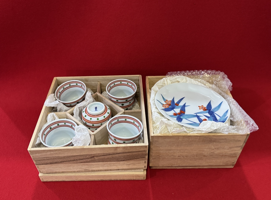 岡山で現代作家の焼き物を買取させてもらいました。の画像