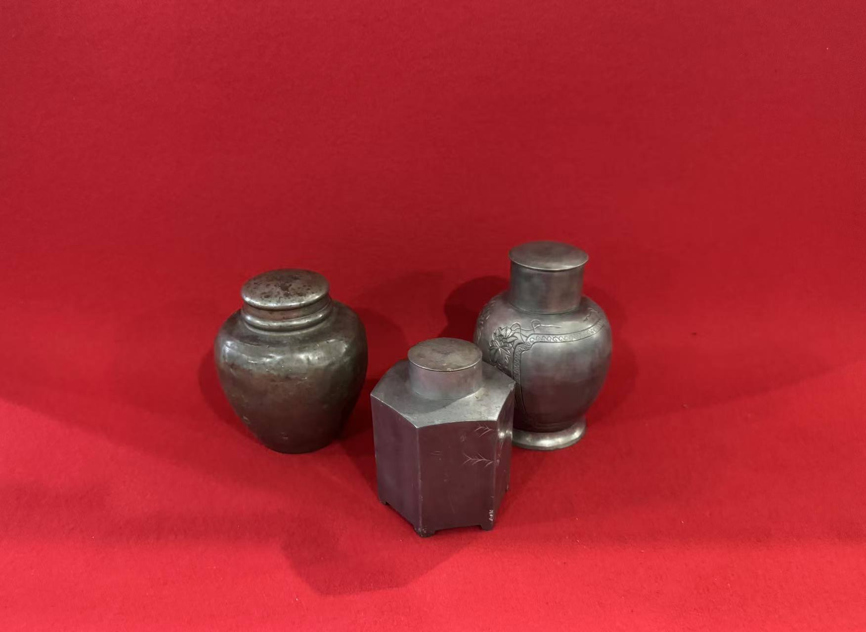 高梁市で煎茶道具 錫の茶入れ三点を買取させてもらいました。の画像