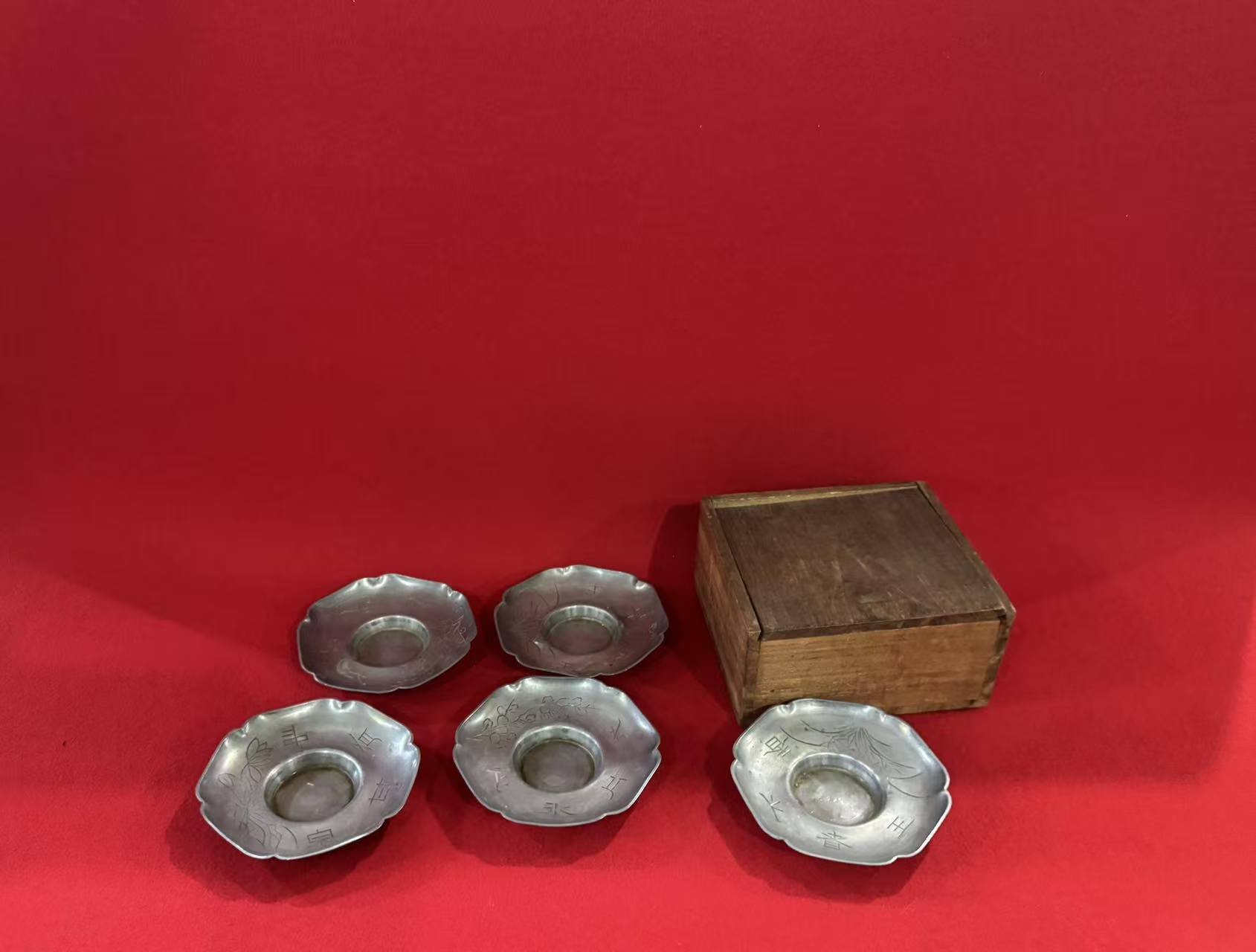 岡山市北区で図替りの錫の茶托を買取させてもらいました。の画像