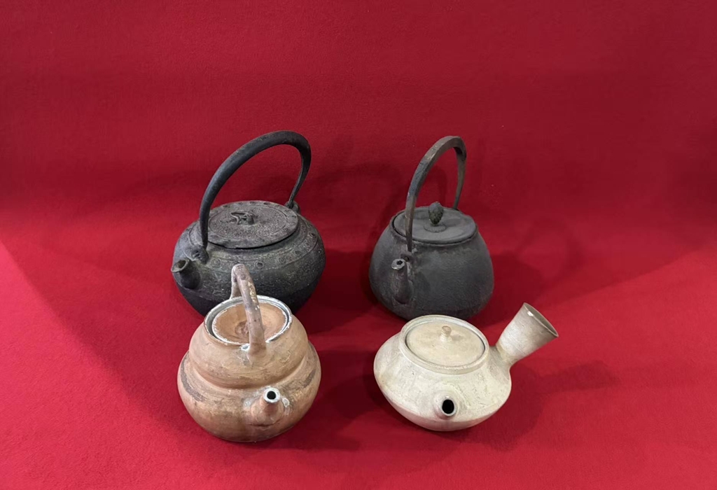 岡山県美作市で鉄瓶や湯沸を買取させてもらいました。の画像