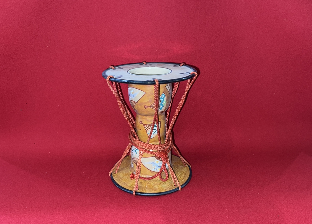 骨董、陶磁器　京焼の鼓型の花器を買取させてもらいました。の画像