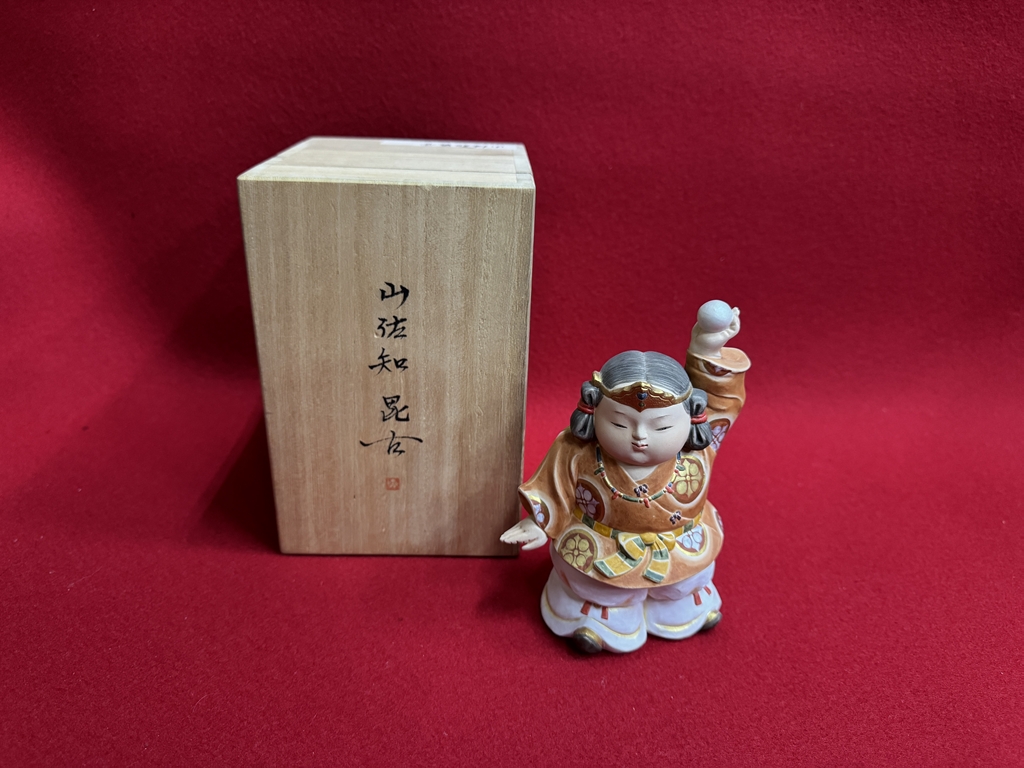 岡山県で博多人形の作家物を買取させてもらいました。の画像